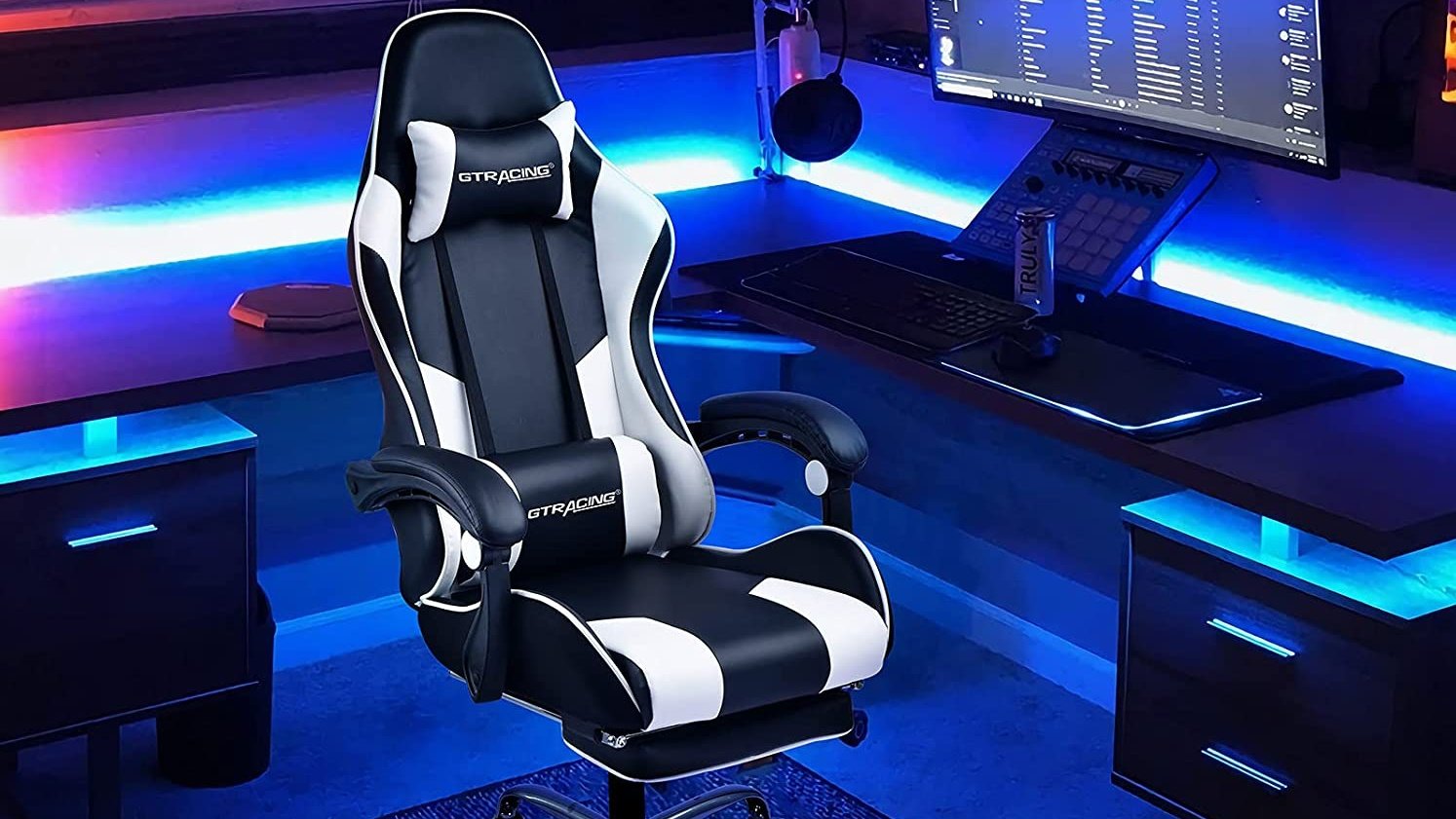 Black and White Gaming Chair Review