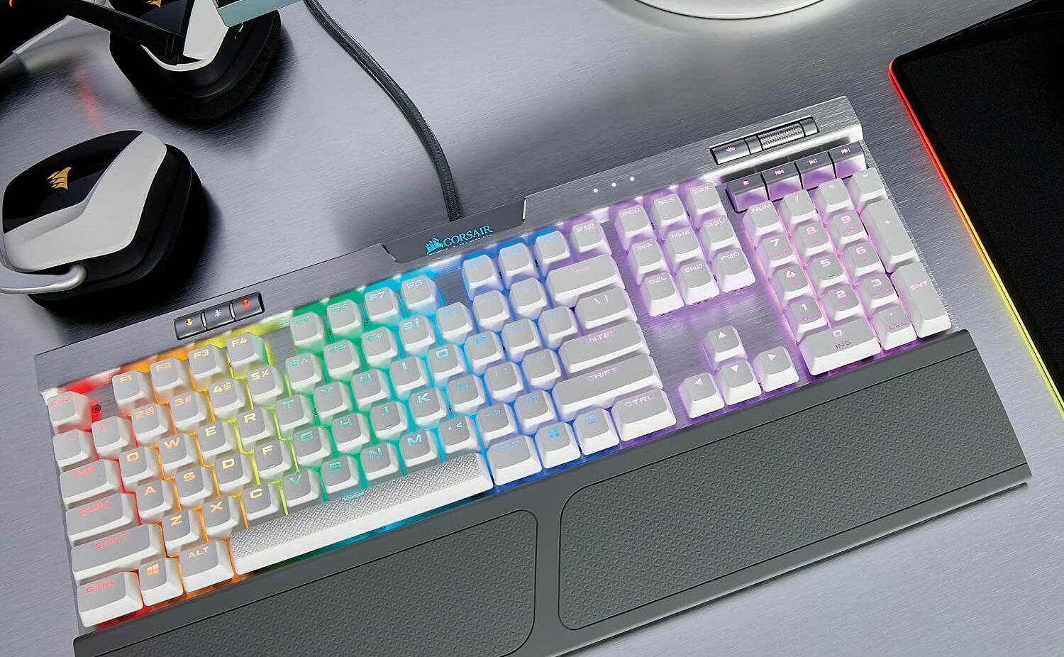 Corsair K70 RGB MK.2 SE Mechanical Rapidfire Gaming Keyboard